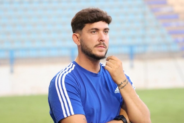 Julio Catalá, entrenador del Arenas de Armilla (ARENAS DE ARMILLA)
