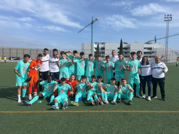 La, selección granadina celebró su pase a la final (RFAF) 