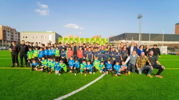 Campo césped Centro Deportivo Inacua (AYUNTAMIENTO GRANADA)
