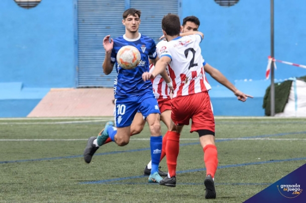 Neskes durante un partido con la UD Maracena (JOSÉ M. BALDOMERO) 