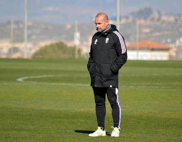 Paco López, en el entrenamiento de este viernes en la Ciudad Deportiva (JAVIER PALMA)