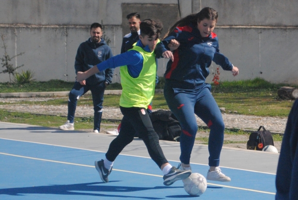 Futbol Sala en el IES La Paz (SIMA GRANADA)