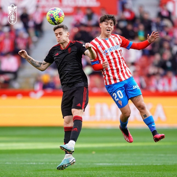 El Granada CF no tuvo un buen día en El Molinon (GRANADA CF)