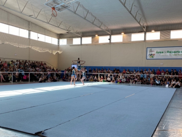 Gimnasia acrobática (AYTO. HUÉTOR TÁJAR) 