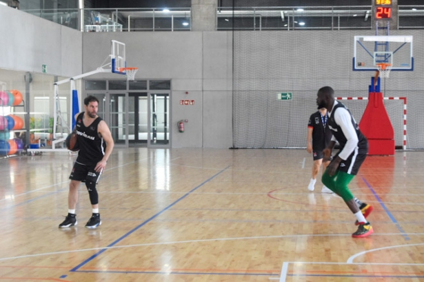 Entrenamiento del Covirán Granada (FERMÍN RODRÍGUEZ/ FUNDACIÓN CB GRANADA)
