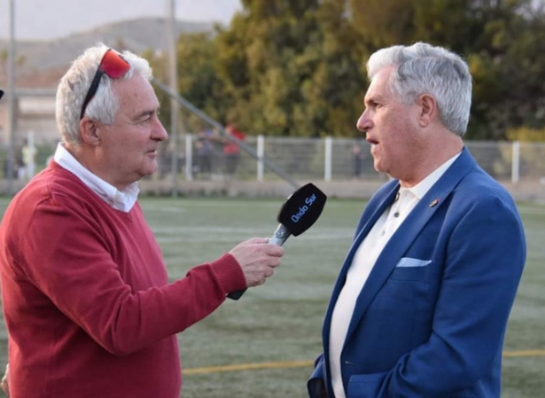 José Manuel Molina Maza entrevistado durante la final de la Copa Provincial (JOSÉ REQUENA)