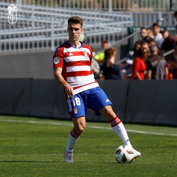 Eu durante un partido con el filial (GRANADA CF)