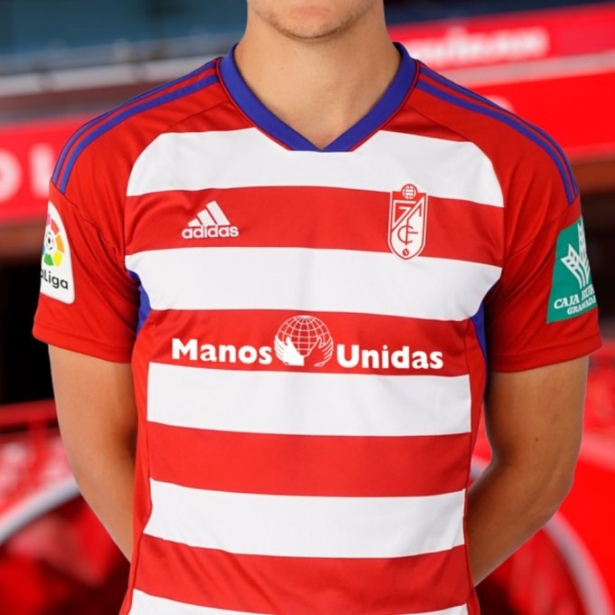 La camiseta del Granada lucirá el logo de  Manos Unidas (@GranadaCF)
