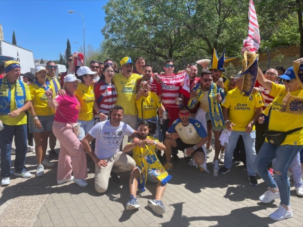 Aficionados del Granada CF y la UD Las Palmas (LALIGA)