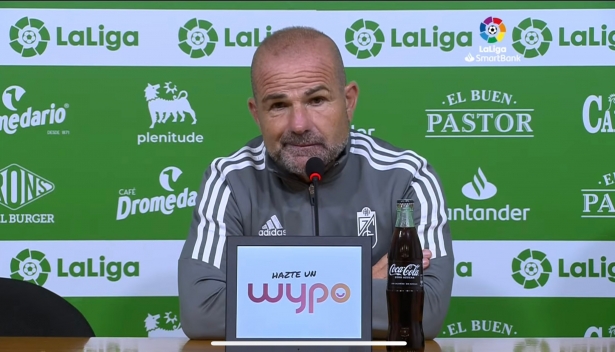 Paco López, en rueda de prensa (LigaSmartBank)