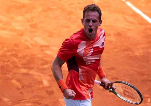 Roberto Carballés celebra el triunfo (MUTUA MADRID OPEN) 