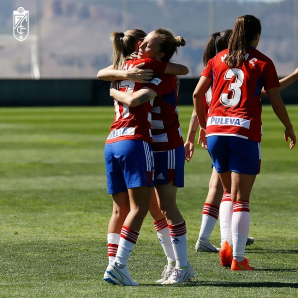 El Granada Femenino pelea por el ascenso (GRANADA CF FEMENINO)