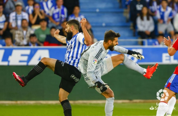 André Ferreira en una acción del encuentro ante el Alavés (LALIGA)