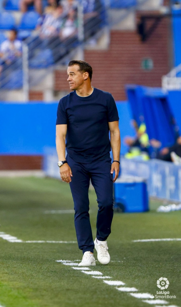 Luis García Plaza durante el partido (LALIGA)