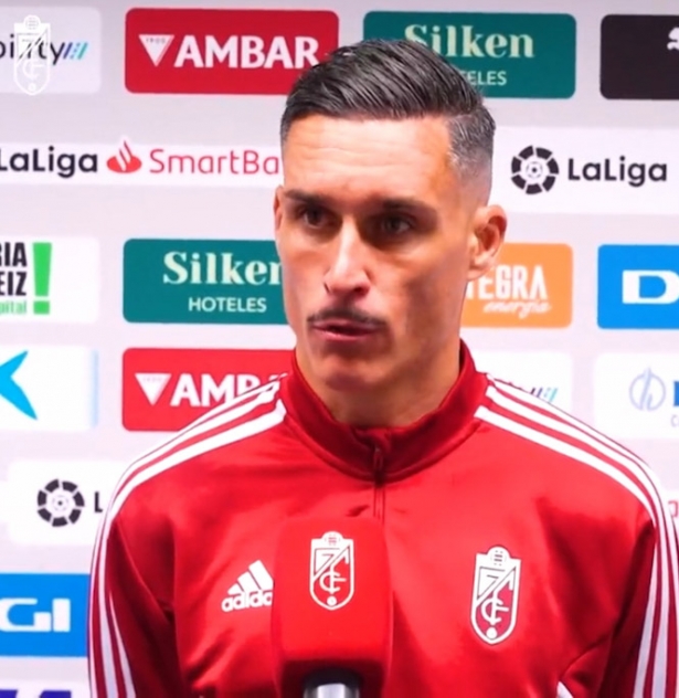 José Callejón atiende a los medios después del partido (GRANADA CF)