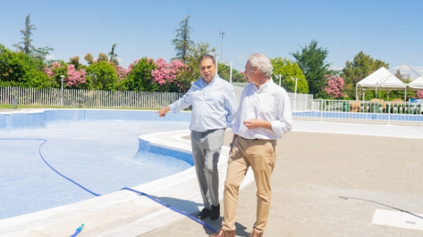 Visita a la piscina de Almanjáyar (AYTO. GRANADA)