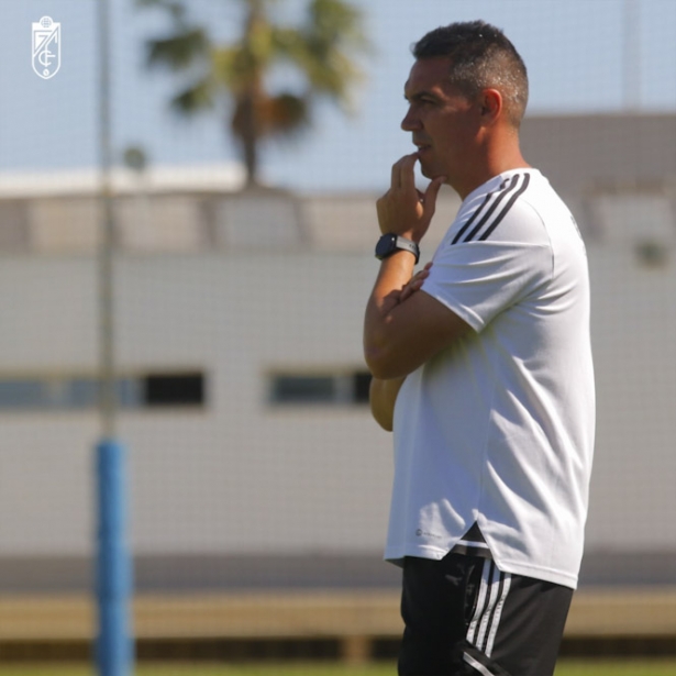 El entrenador del Recreativo, Juan Antonio Milla (GRANADA CF)
