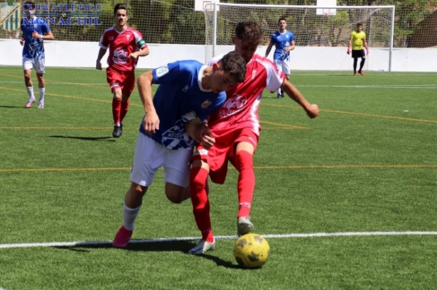 El Atlético Monachil roza su clasificación para la copa provincial (MANU LÓPEZ) 