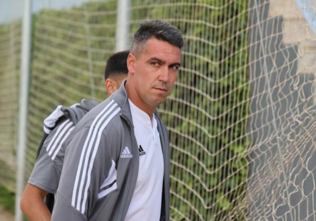 El entrenador del Recreativo de Granada, Juan Antonio Milla (GRANADA CF)
