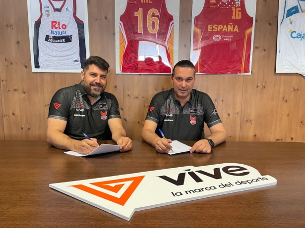 Firma del convenio (FUNDACIÓN CB GRANADA)