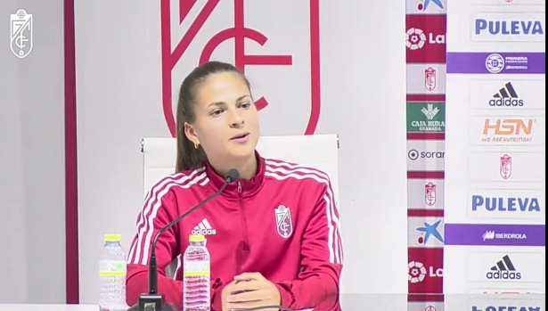 La capitana del Granada CF Femenino, Laura Pérez (GRANADA CF)
