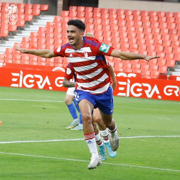 Younnes celebra el gol (GRANADA CF)