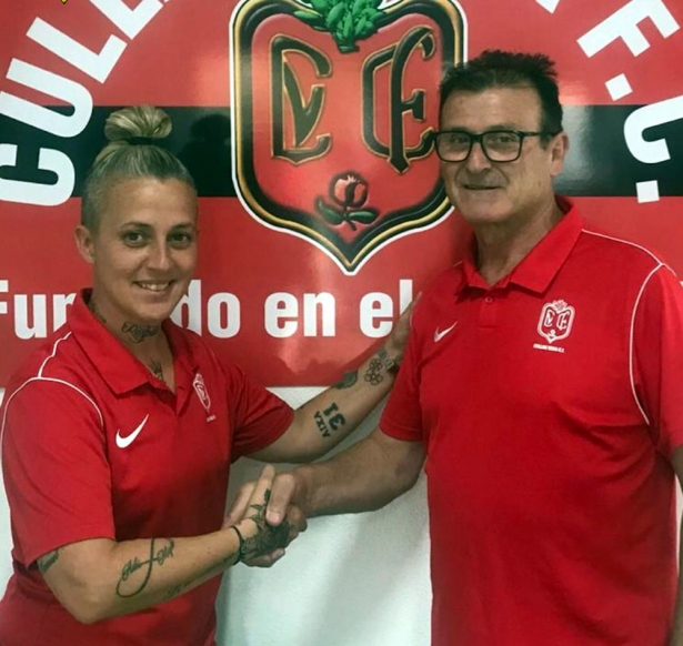 Alejandra Jiménez junto al presidente Jorge García  (CÚLLAR VEGA CF)