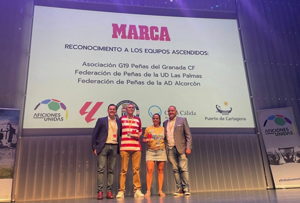 Reconocimiento a los equipos ascendidos en el congreso de peñas