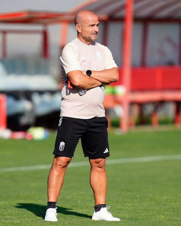 El entrenador del Granada CF, Paco López (GRANADA CF)