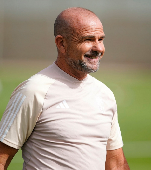 El entrenador del Granada CF, Paco López (GRANADA CF)