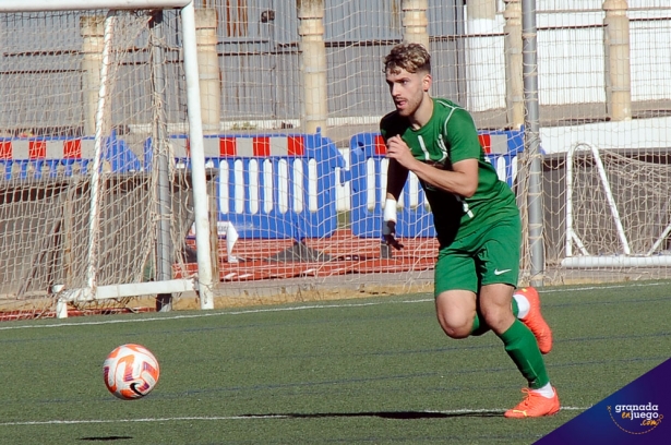 El Atarfe empezará la liga ante el Iliturgi (JOSÉ M. BALDOMERO)