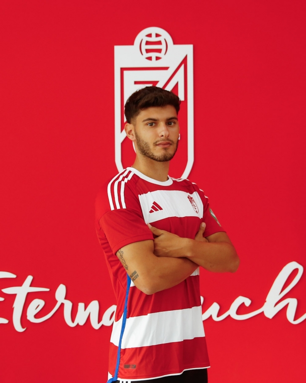 Nils Mortimer llega al Recreativo (GRANADA CF)
