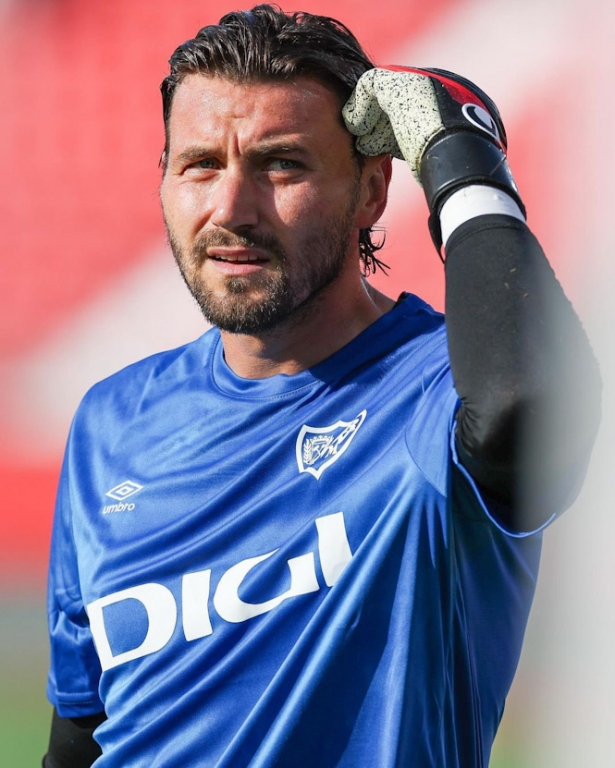 El.ex del Granada, Dimitrievski, es el portero del Rayo Vallecano (RAYO VALLECANO)