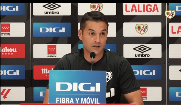 El técnico del Rayo Vallecano, Francisco (RAYO VALLECANO)