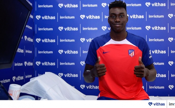 Samu durante el reconocimiento médico (ATLÉTICO DE MADRID)