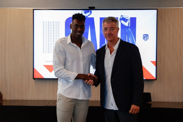 Samu junto a Miguel Ángel Marín (ATLÉTICO DE MADRID)