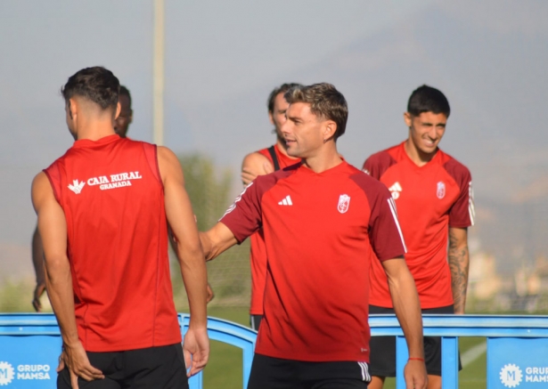 Primer entrenamiento de Lucas Boyé con el Granada CF (J. PALMA)
