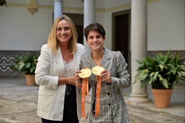 Marifrán Carazo y María Pérez (PERFIL DE MARIFRÁN CARAZO EN LA RED SOCIAL `X`) 