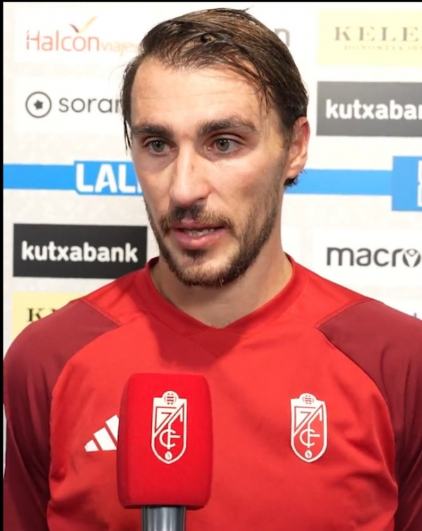 Ignasi Miquel tras el partido (GRANADA CF)