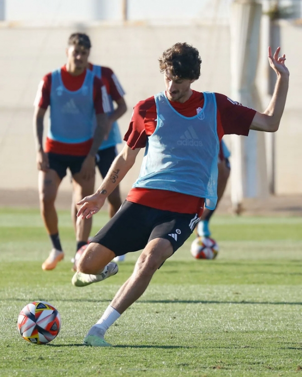 El Recreativo prepara el partido ante el Algeciras (GRANADA CF)