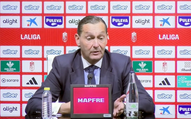 Alfredo García Amado, director general del Granada CF, durante la rueda de prensa (GCF)