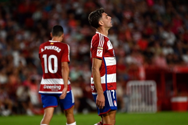 Lucas Boyé fue el autor del tanto del empate ante el Betis, tercero con la camiseta del Granada (JOSÉ M. BALDOMERO)