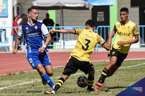 La UD Maracena visita este domingo al At. Mancha Real (JOSÉ M. BALDOMERO)