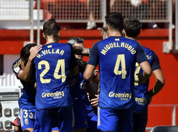 Los jugadores del Granada CF celebran un tanto ante la UD Almería (LOF)