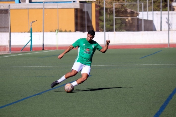 El Atarfe Industrial visitará al Mijas (CRISTIAN FERNÁNDEZ) 