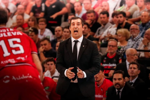 Pablo Pin en el partido ante Baskonia (DAVID TORRES)