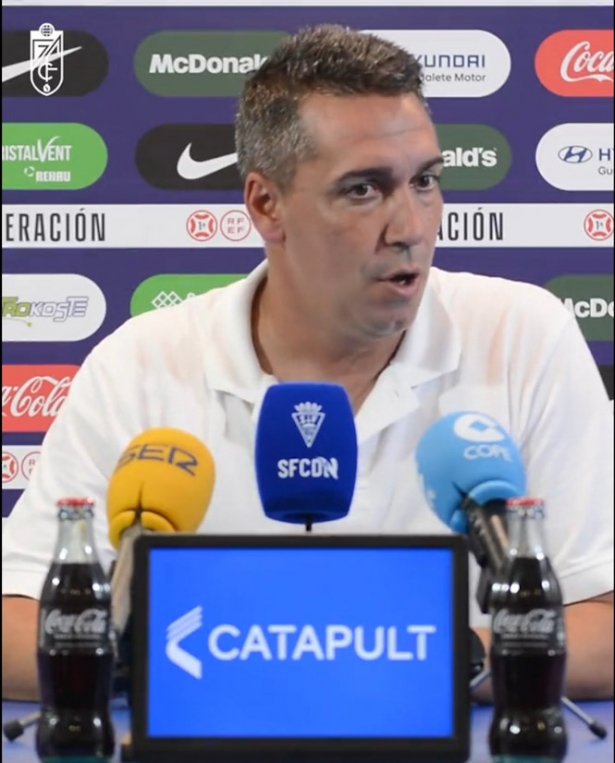 El técnico del Recreativo Granada, Juan Antonio Milla (GRANADA CF)