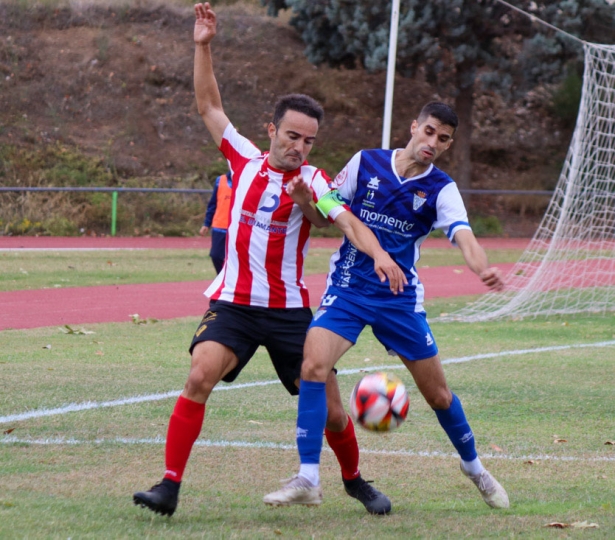 La UD Maracena visita este domingo al Torredonjimeno (CRISTIAN FERNÁNDEZ)