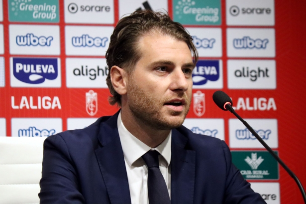 Matteo Tognozzi en su presentación como director deportivo del Granada CF (CRISTIAN FERNÁNDEZ)