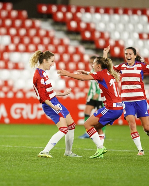 El Granada CF Femenino quiere tener una noche magica en Los Cármenes (GRANADA CF)